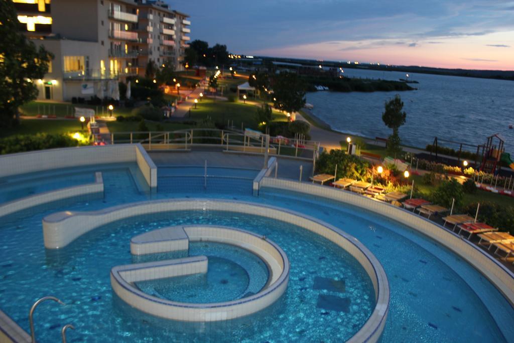 Wellness Apartments In Velence Exteriör bild